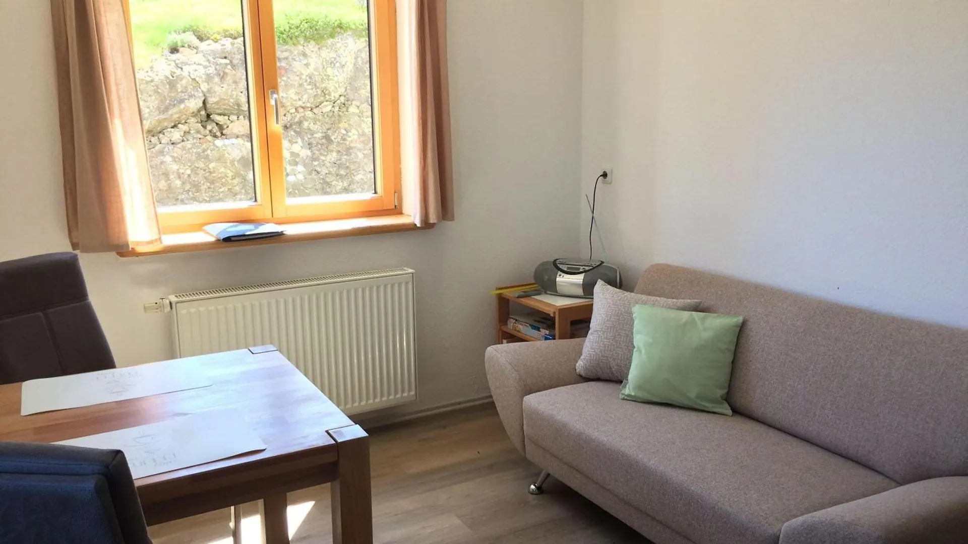 アパート Ferienwohnung Mit Aussicht Im Bergdorf Steibis Im Allgaeu ドイツ